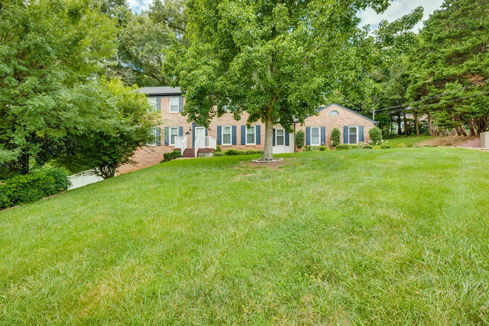 Photo #6: 202 Deer Ridge Court
