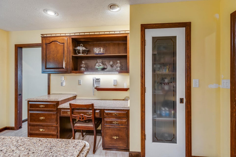 Photo #25: 202 Deer Ridge Court
