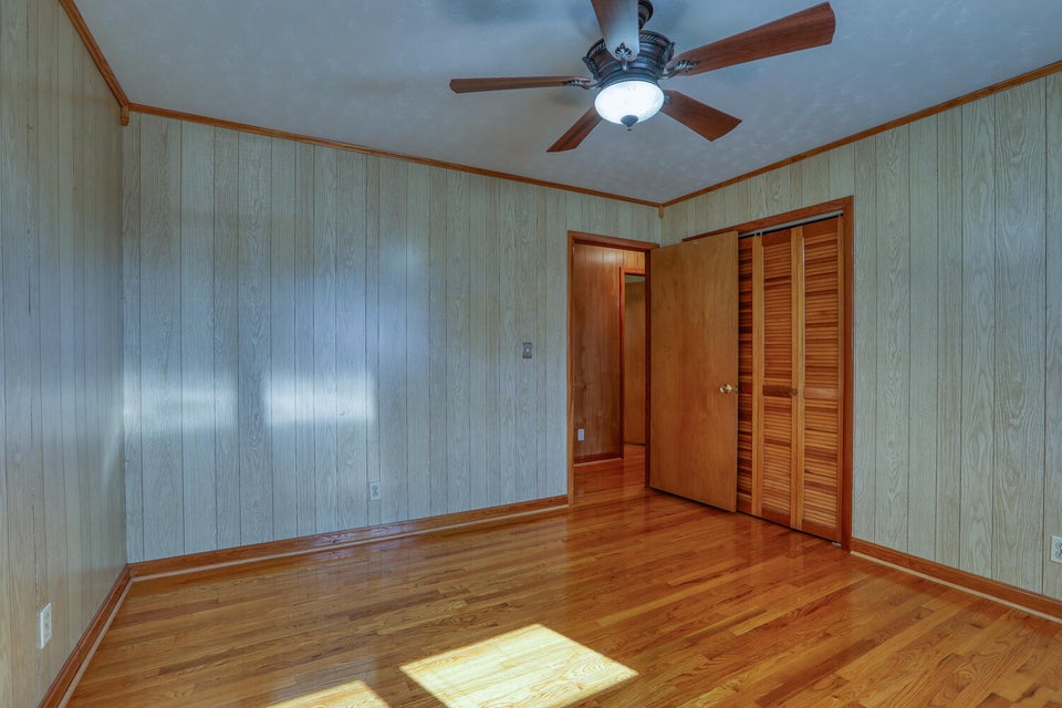 Photo #51: 202 Bernard Avenue