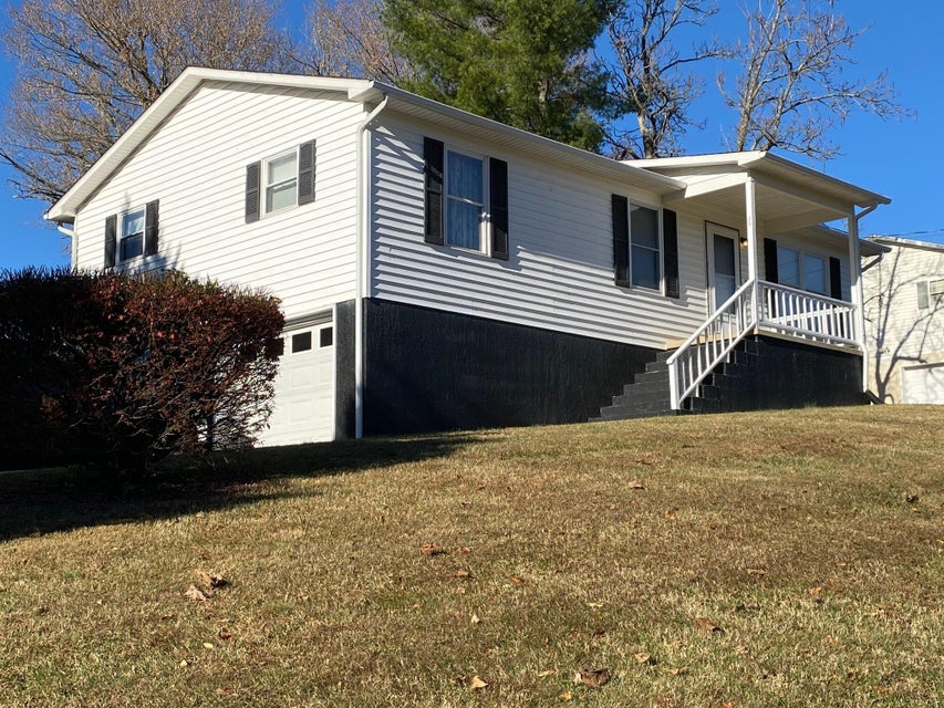 Photo #3: 103 Spring Street