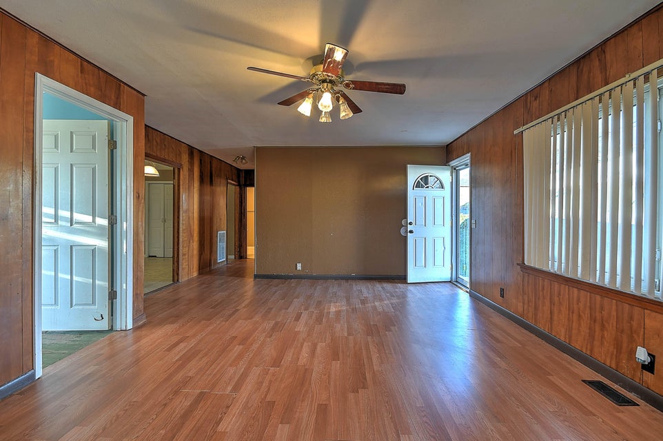 Photo #4: 117 Hemlock Street