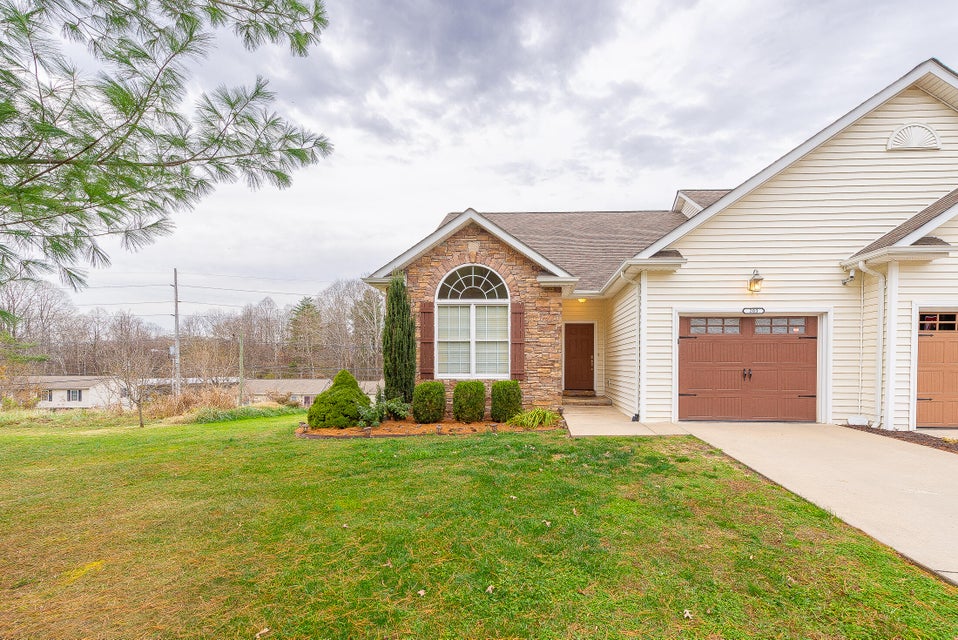 Photo #3: 203 Carmack Drive