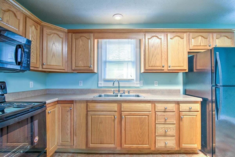 Photo #10: 1651 Granby Road