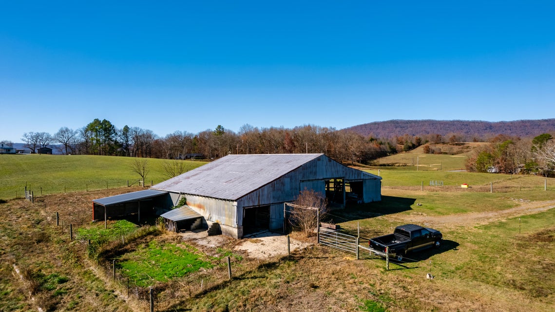 Photo #37: 70 Weems Road