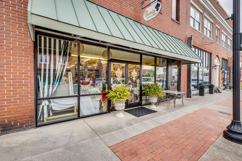 Photo #4: 112 Market Street