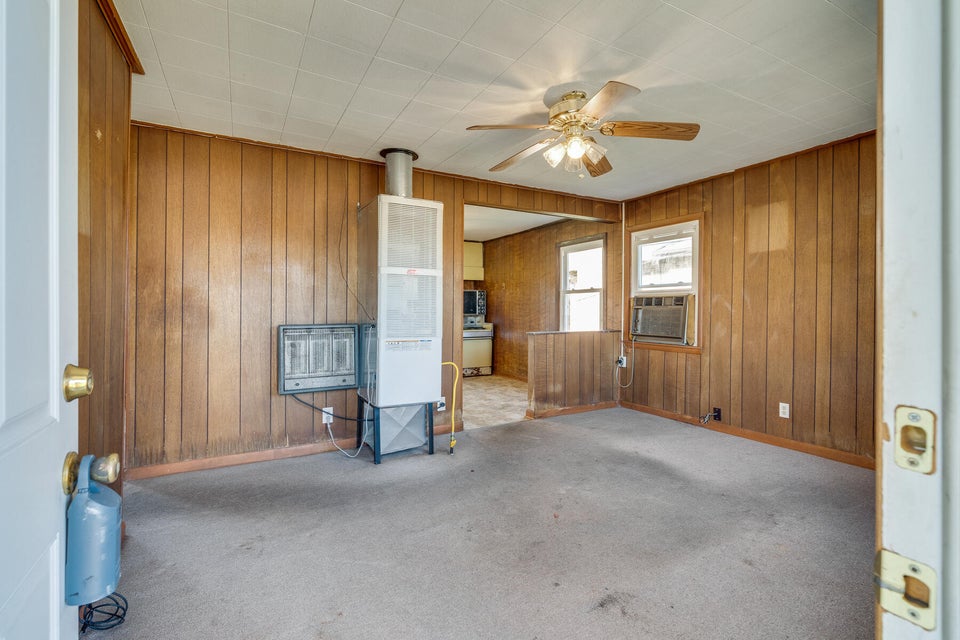 Photo #4: 1561 Redwood Drive