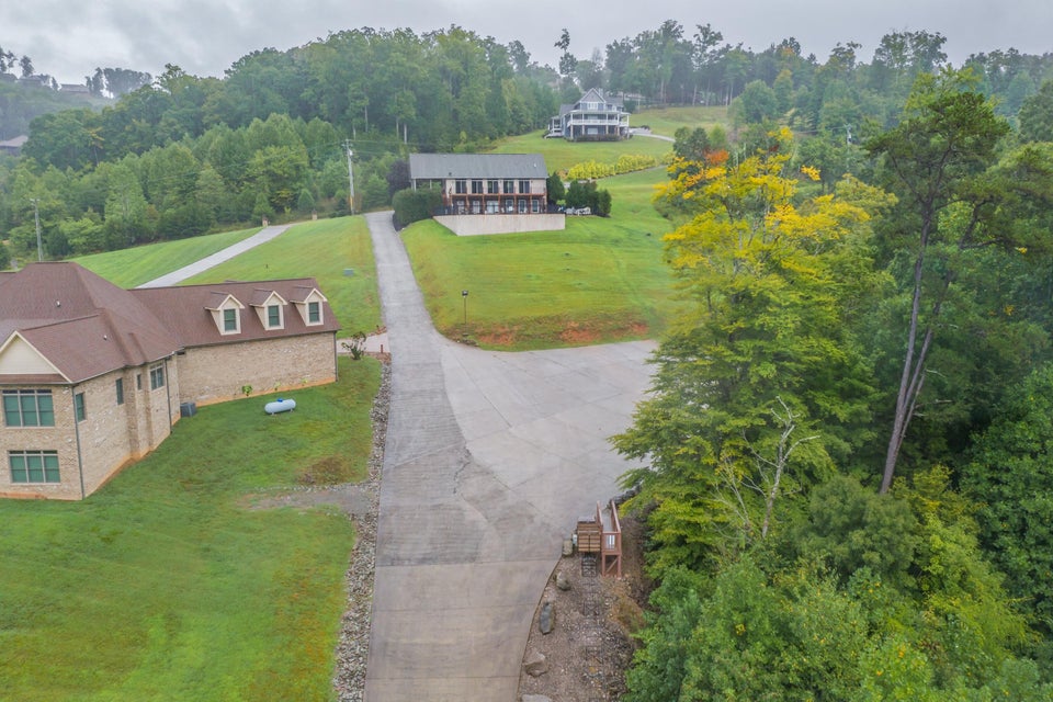 Photo #52: 449 Hickory Pointe Lane