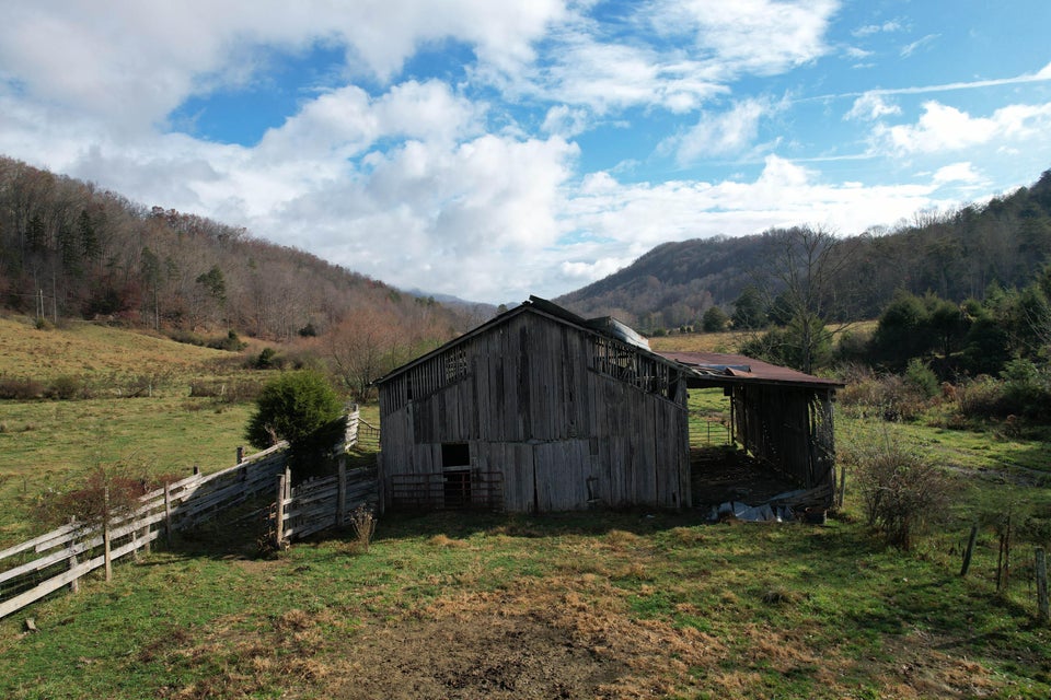 Photo #39: 000 Hunters Valley East