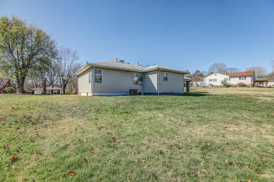 Photo #6: 212 Atlanta Avenue