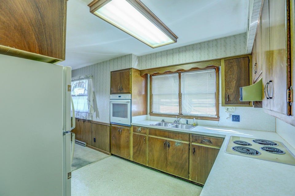 Photo #30: 212 Atlanta Avenue
