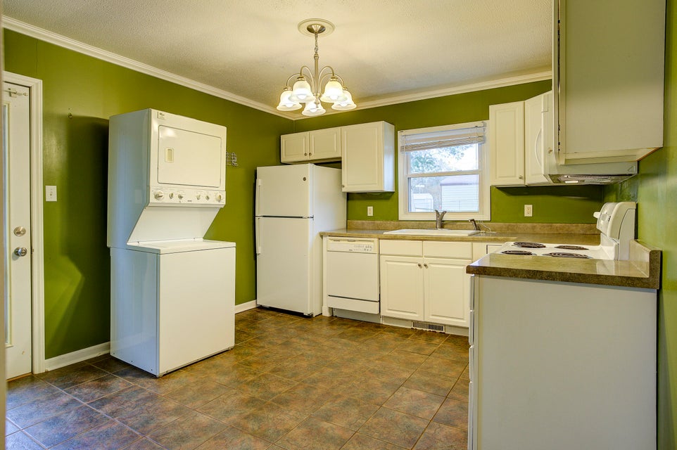 Photo #10: 1514 Sylvan Drive