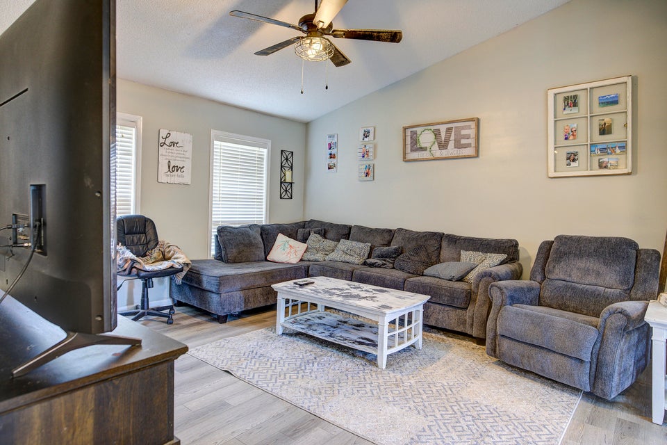 Photo #4: 33 Mockingbird Court