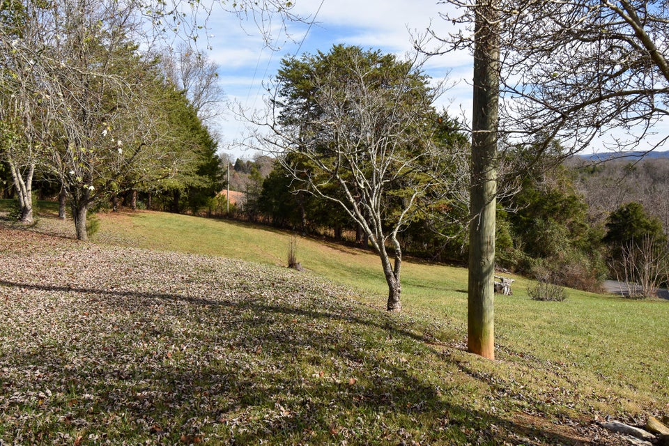Photo #9: 836 Old Stage Road