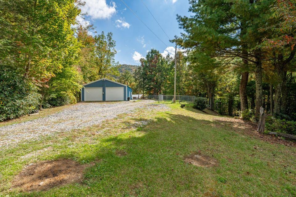 Photo #61: 321 Old Clarktown Road