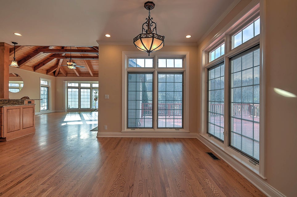 Photo #10: 121 Quail Heights Court