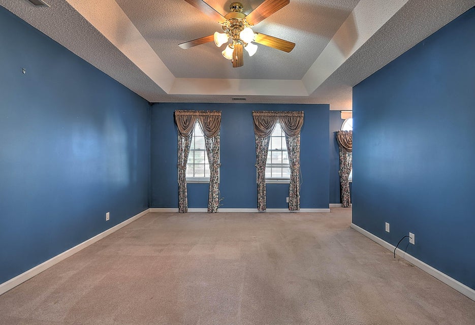 Photo #27: 121 Quail Heights Court
