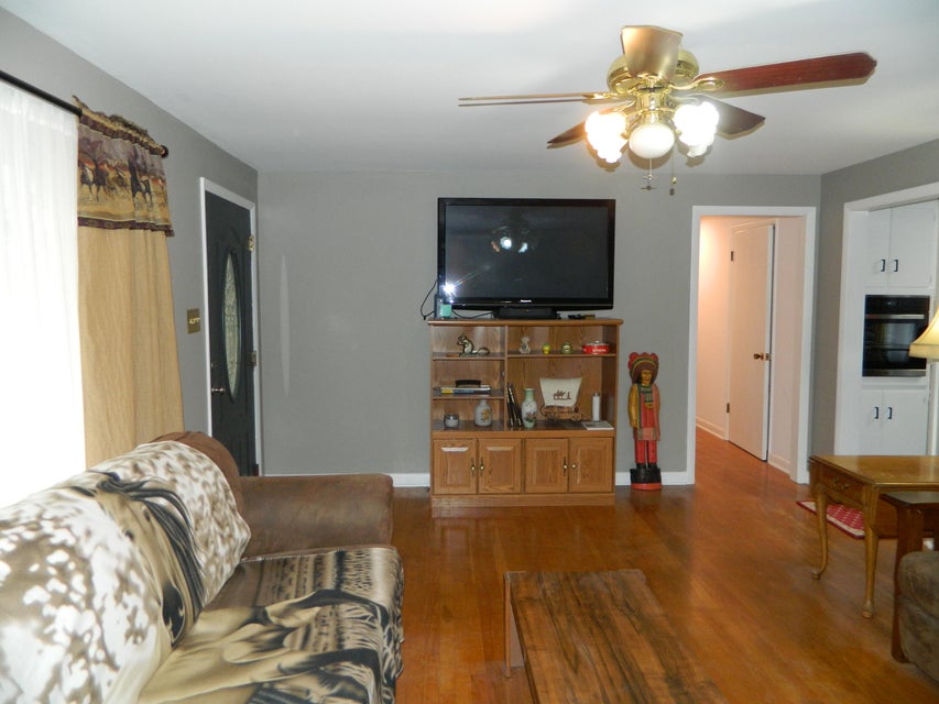 Photo #5: 612 Gillespie Avenue