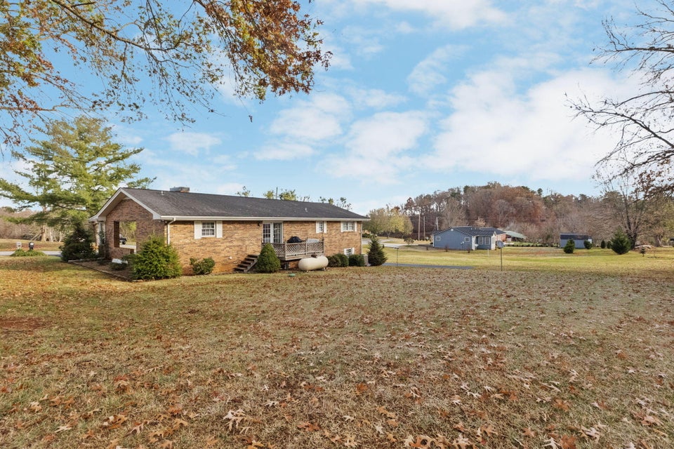 Photo #26: 123 Greenfield Street