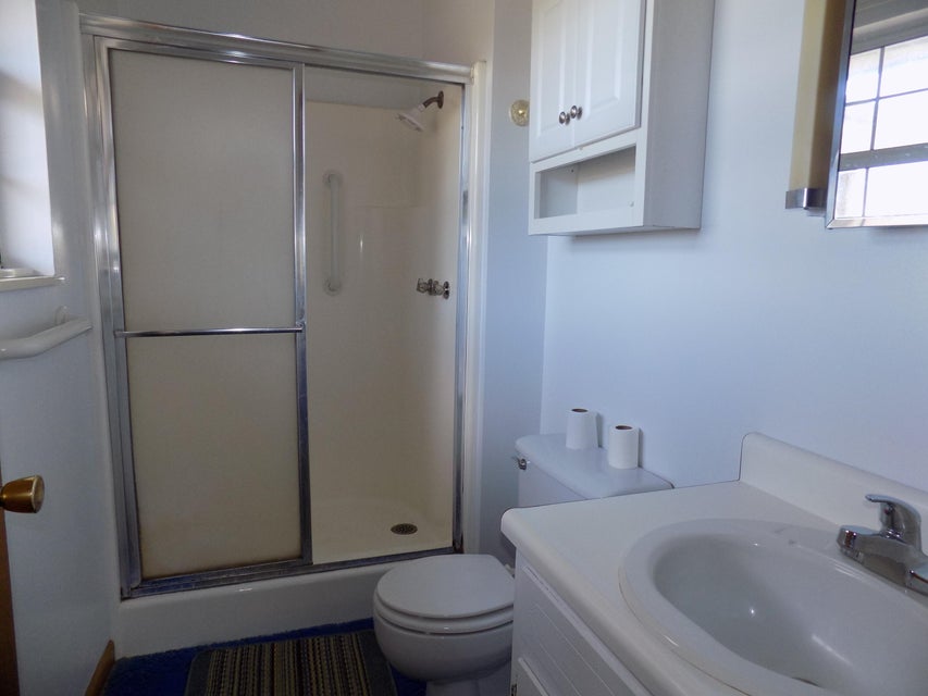 Photo #23: 208 Hileman Dr Drive