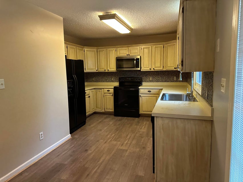 Photo #26: 160 Dayton Drive