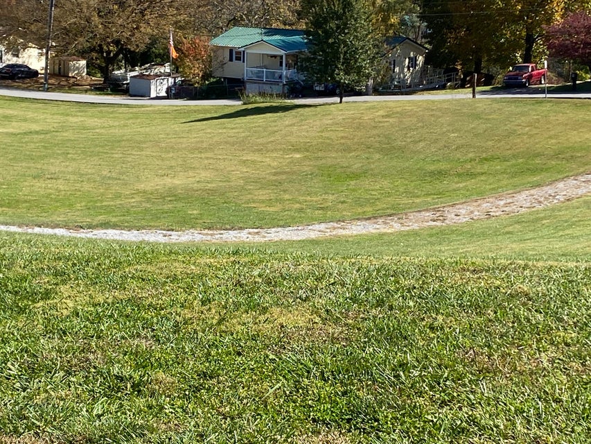 Photo #3: 240 Highfield Road