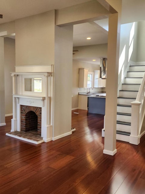 Photo #4: 1106 Fairmount Ave