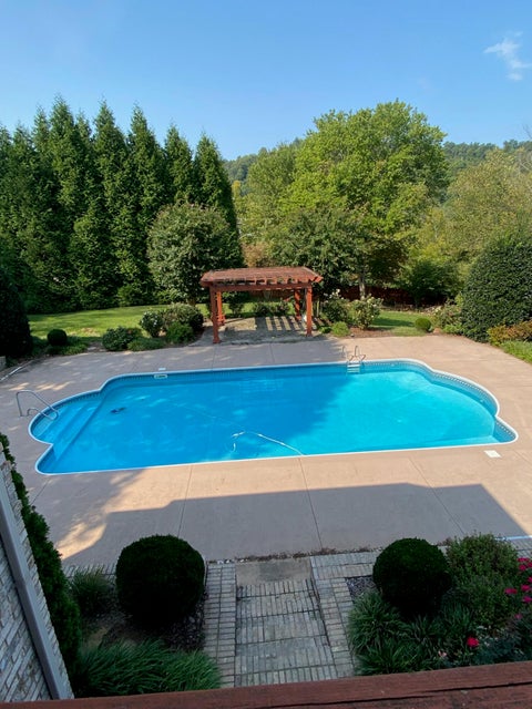 Photo #2: 121 Quail Heights Court