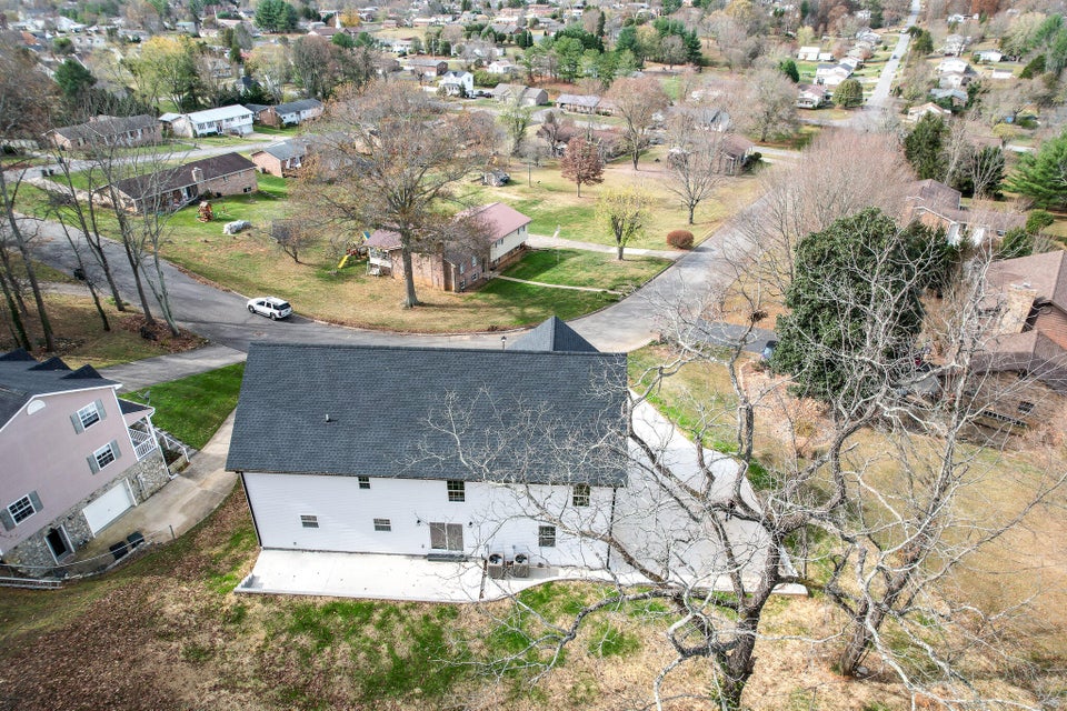 Photo #11: 1111 Vestal Court