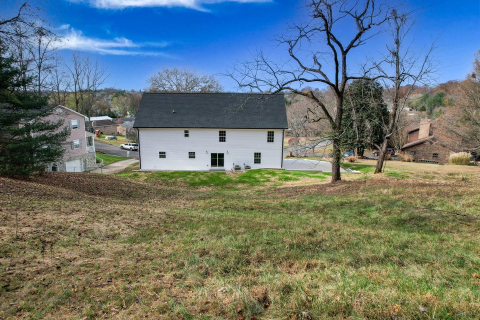 Photo #12: 1111 Vestal Court