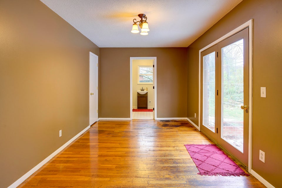 Photo #10: 1705 Jackson Terrace
