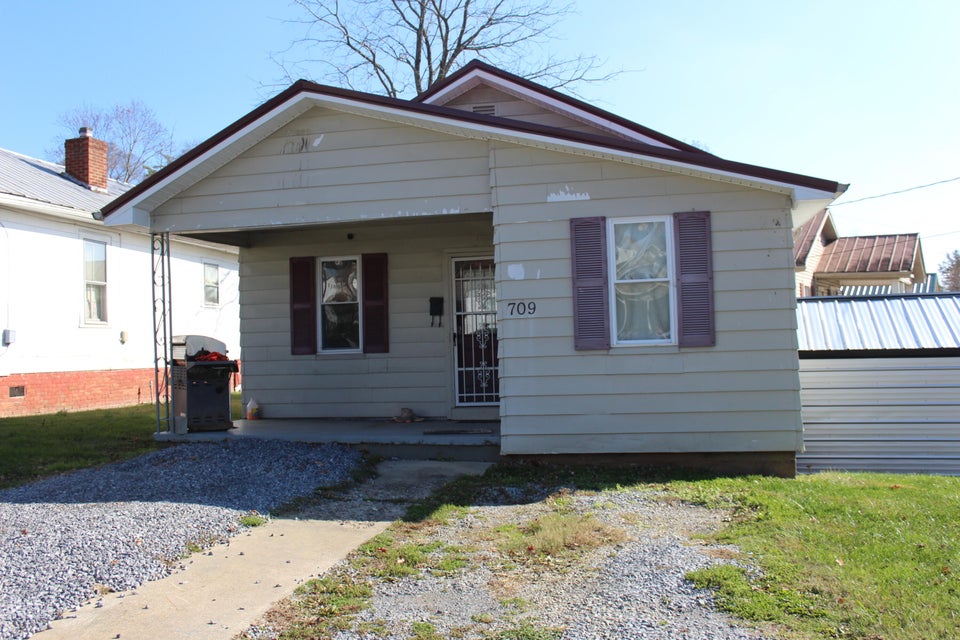 Photo #16: 709 Forest Street