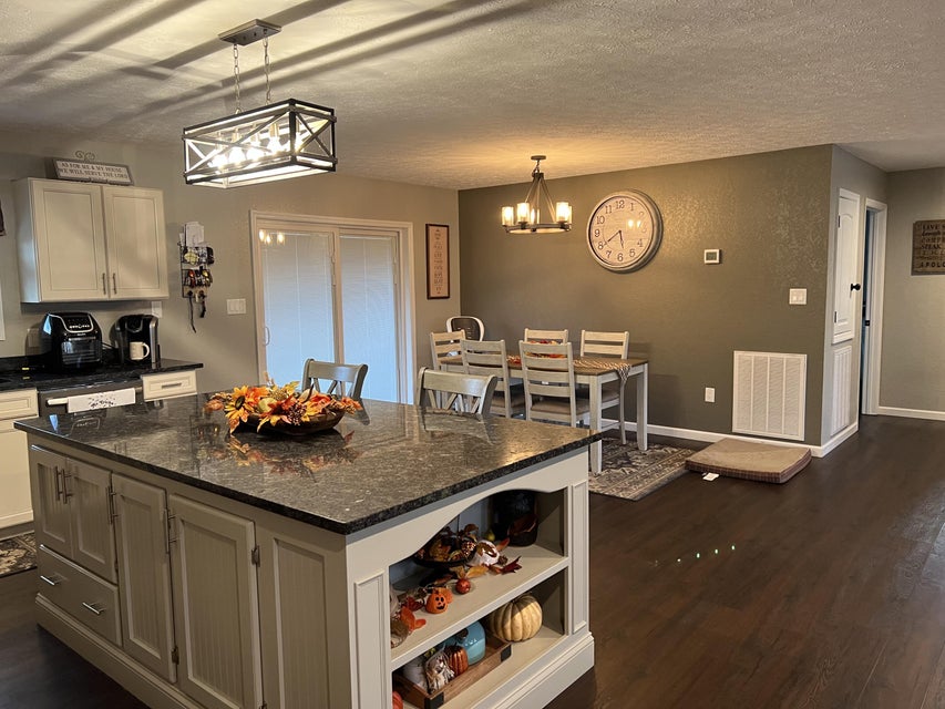 Photo #10: 9755 Shadow Brook Drive