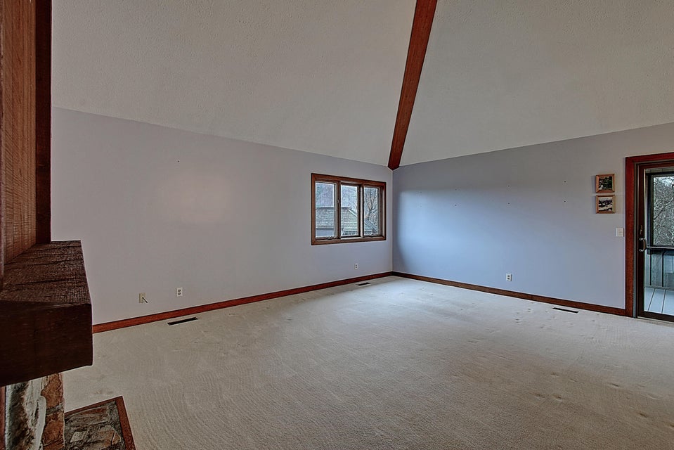Photo #9: 100 Periwinkle Place