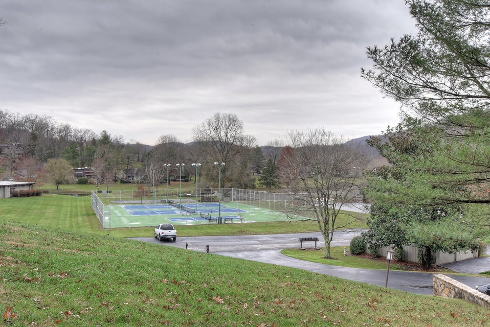 Photo #38: 100 Periwinkle Place