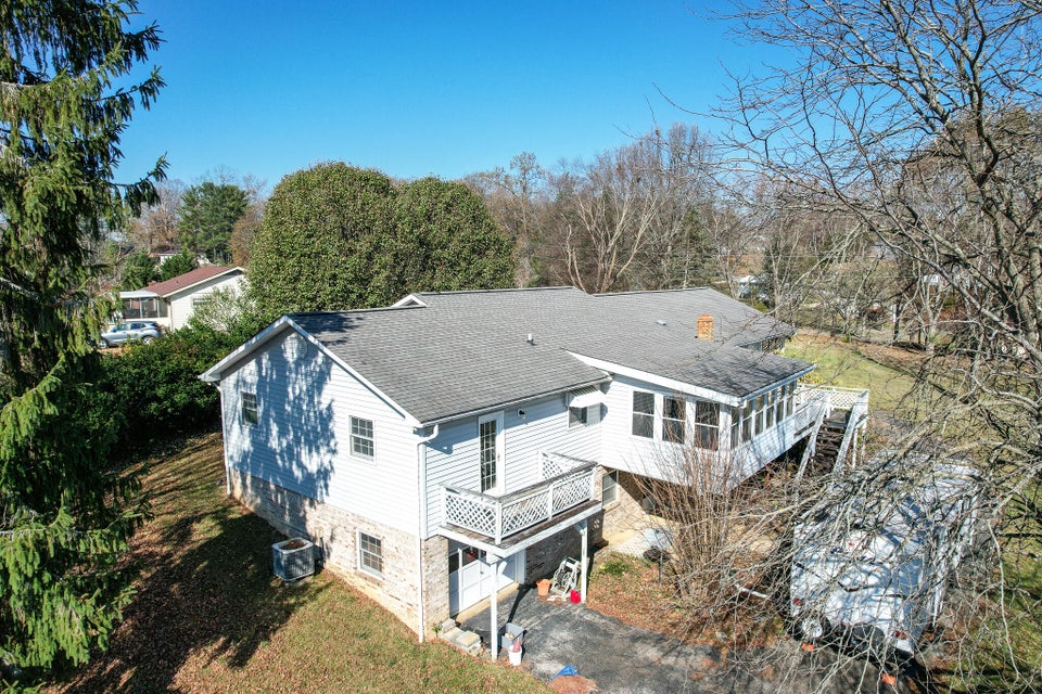 Photo #17: 208 Mikes Avenue