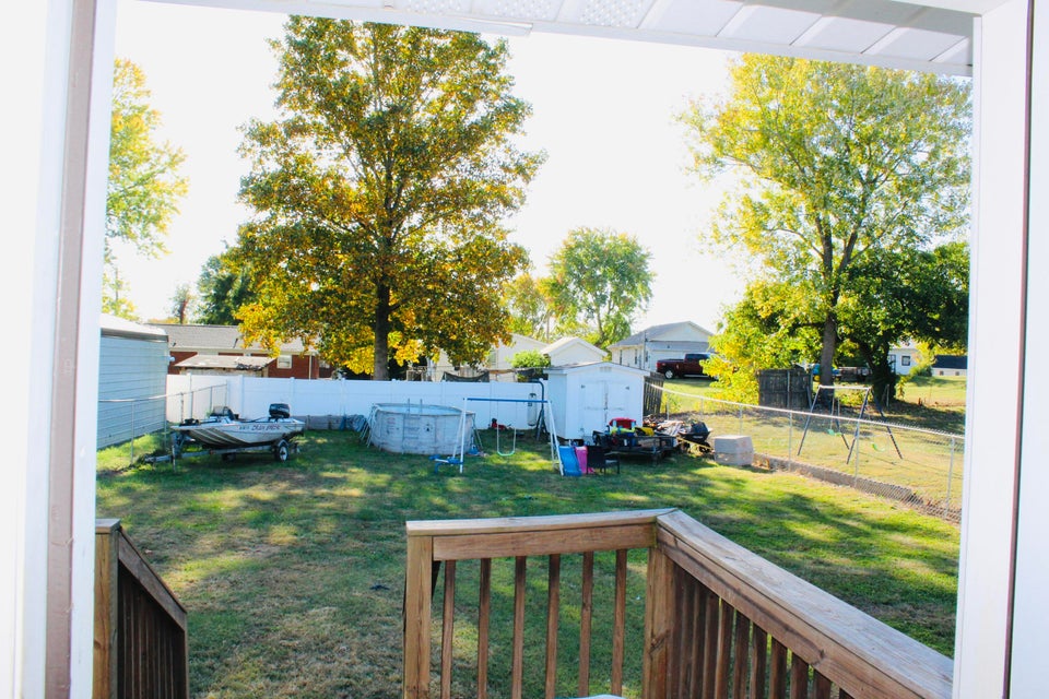 Photo #5: 800 Montvue Avenue