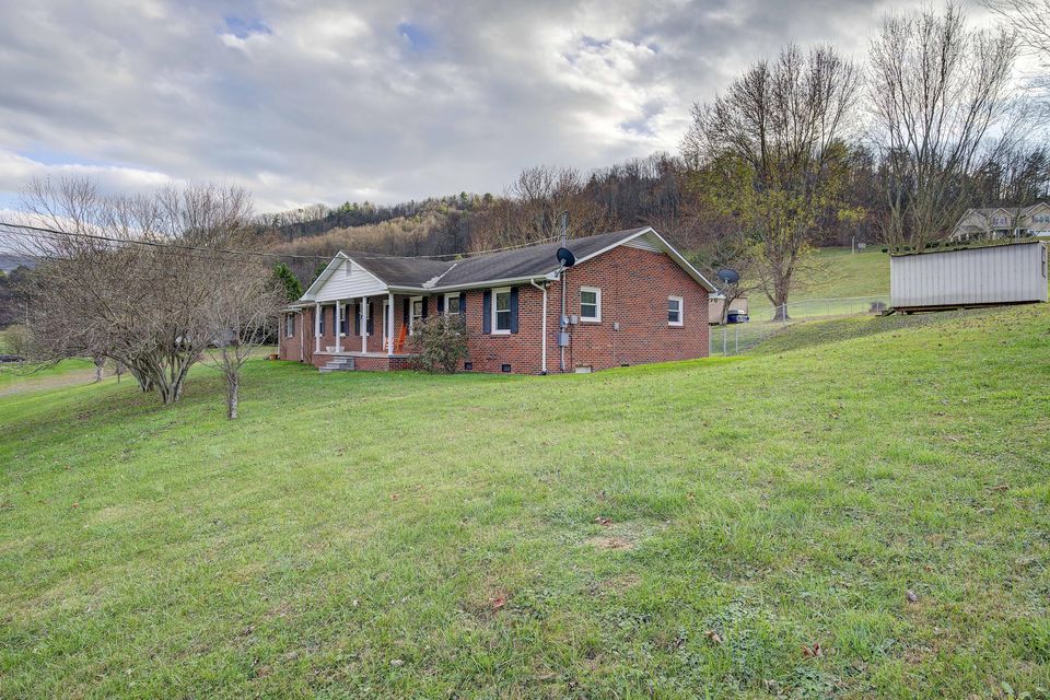 Photo #5: 766 Laurels Road