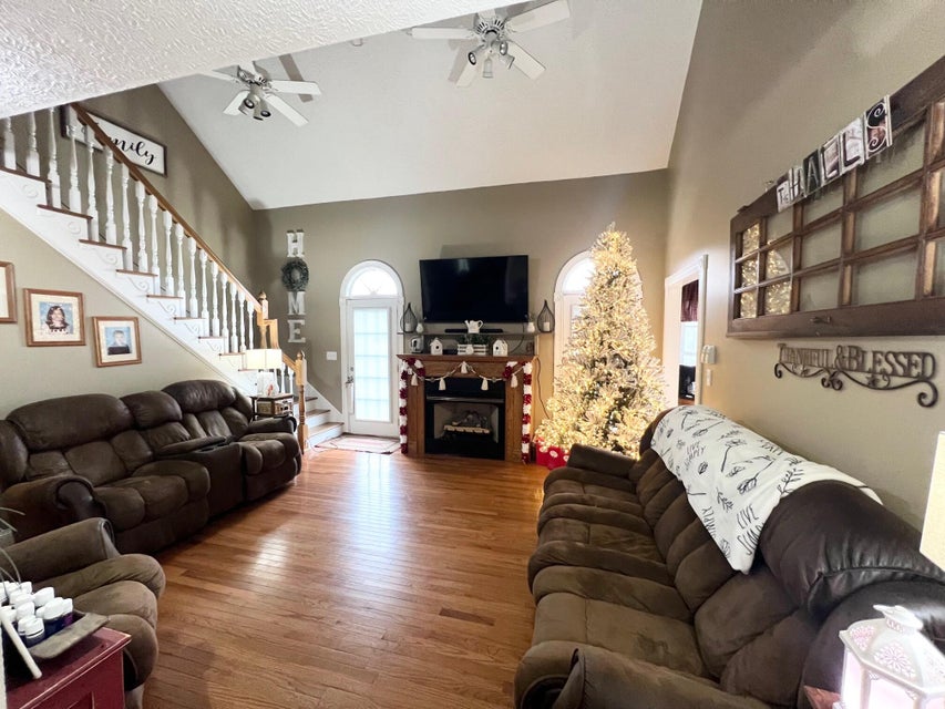 Photo #4: 357 Collinwood Drive