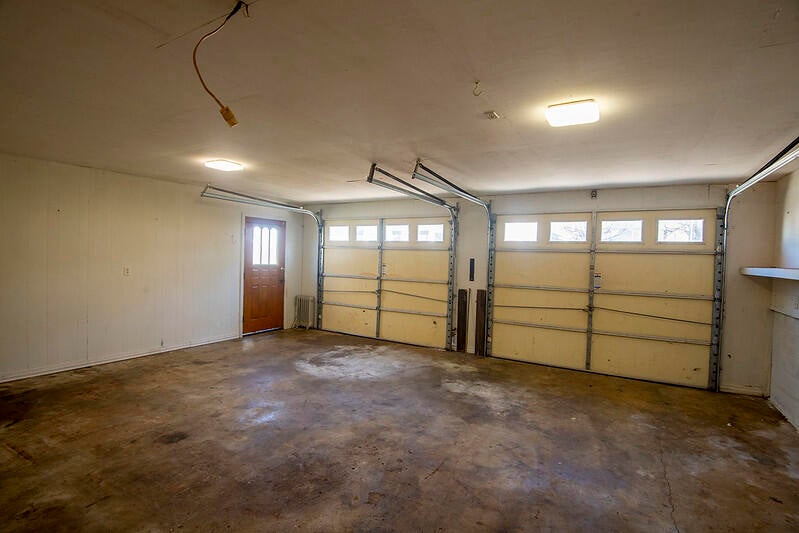 Photo #28: 1203 Barton Street