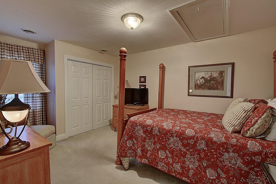 Photo #43: 301 Scenic Oak Drive
