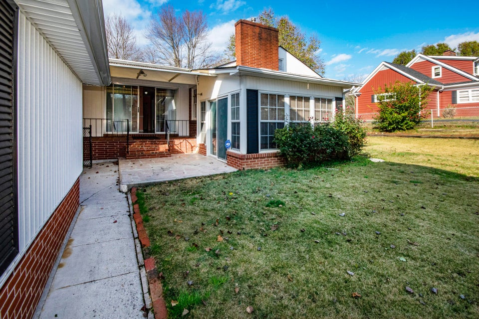 Photo #38: 510 Mckinney Avenue