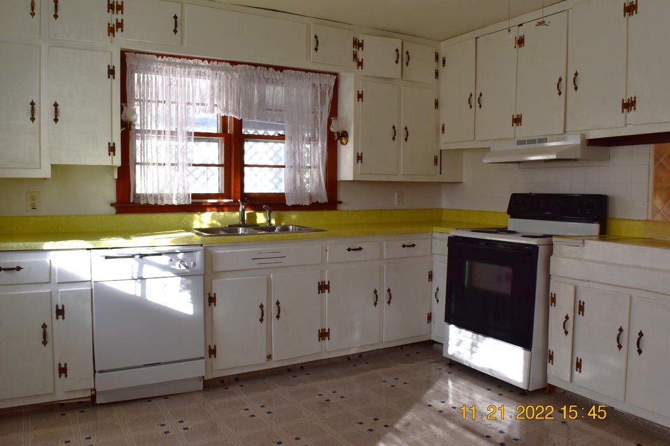 Photo #5: 1007 Fairview Street