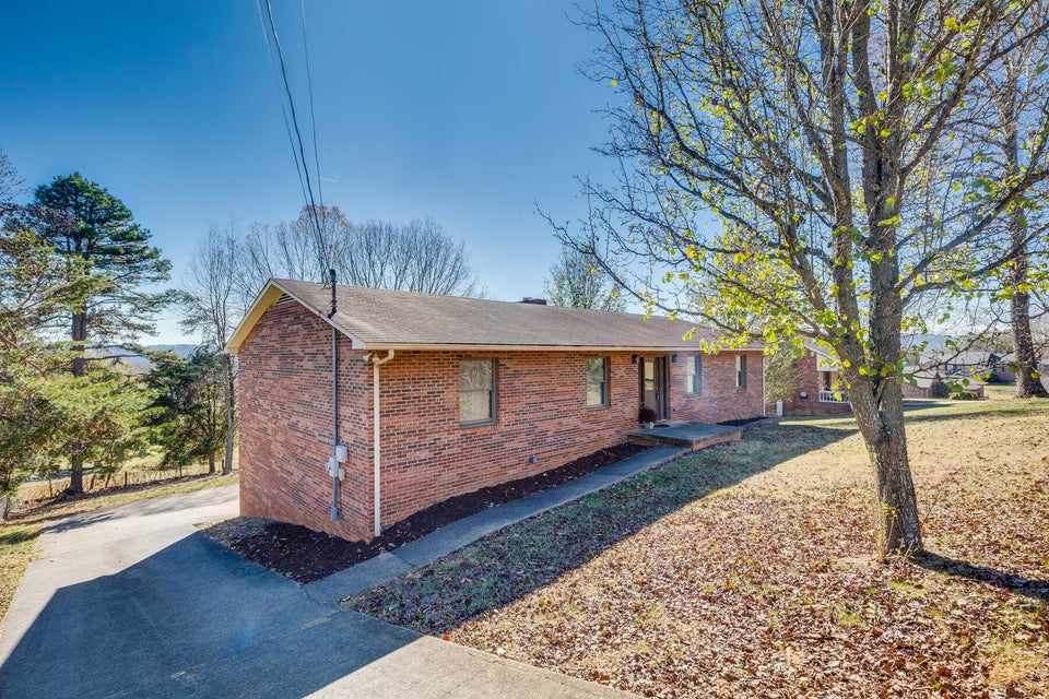 Photo #3: 2228 Stuffle Terrace