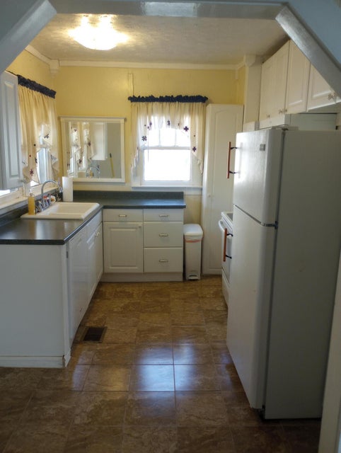 Photo #7: 965 Jackson Street Street