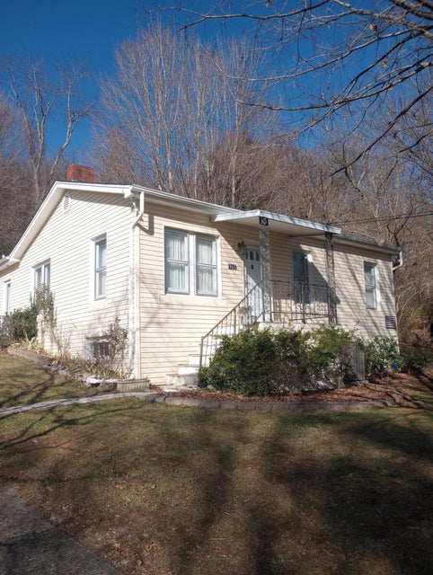 Photo #2: 965 Jackson Street Street