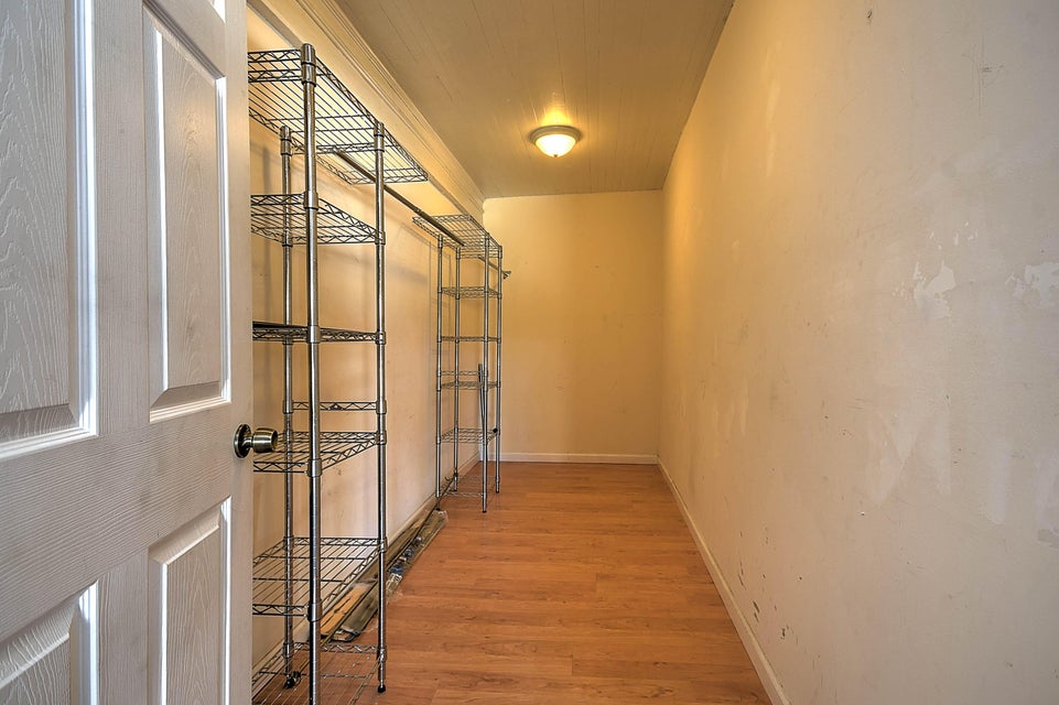 Photo #12: 941 Windsor Avenue
