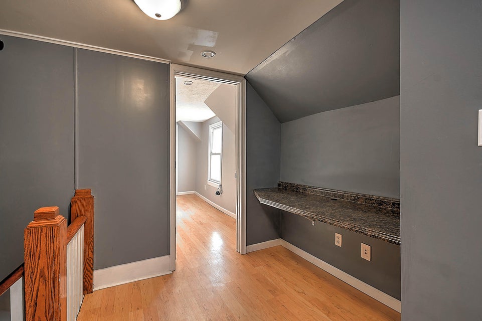 Photo #23: 941 Windsor Avenue