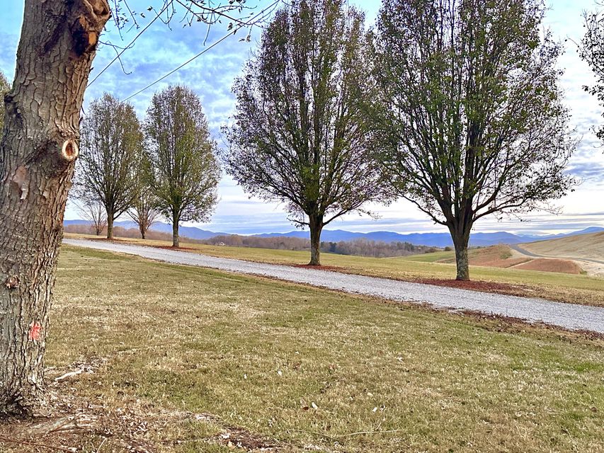 Photo #9: 925 Whirlwind Road