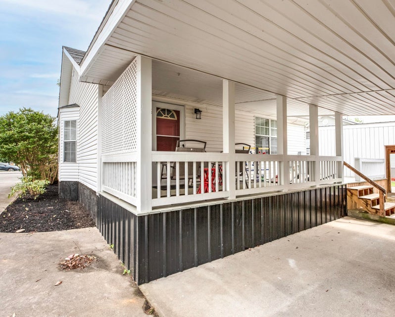 Photo #9: 620 Asbury Drive
