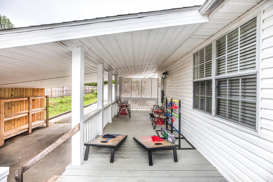 Photo #12: 620 Asbury Drive